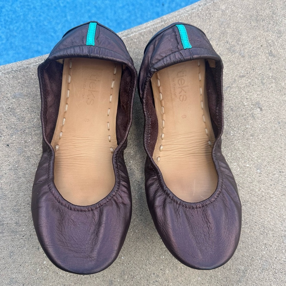 Raspberry Truffle Tieks